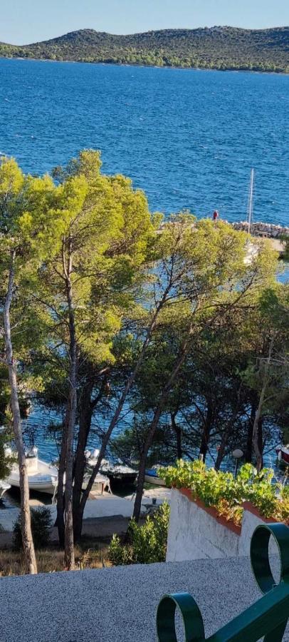 Apartman "Cvita" Drage Exterior foto