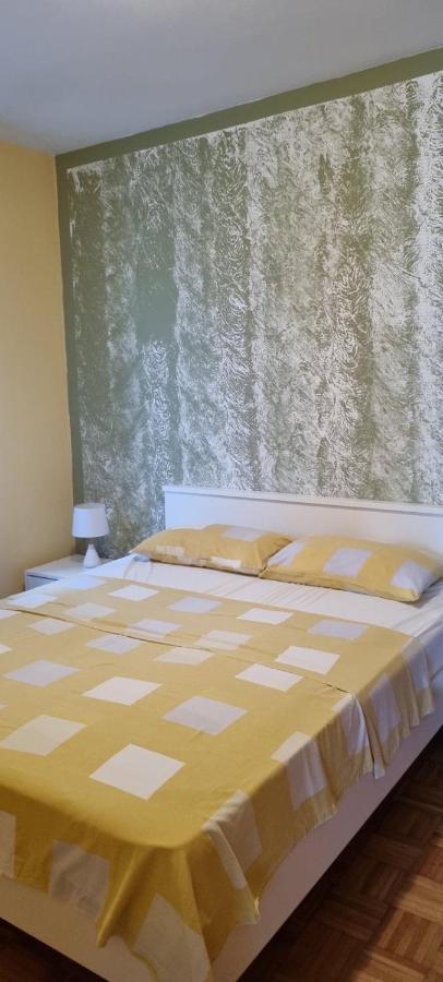 Apartman "Cvita" Drage Exterior foto