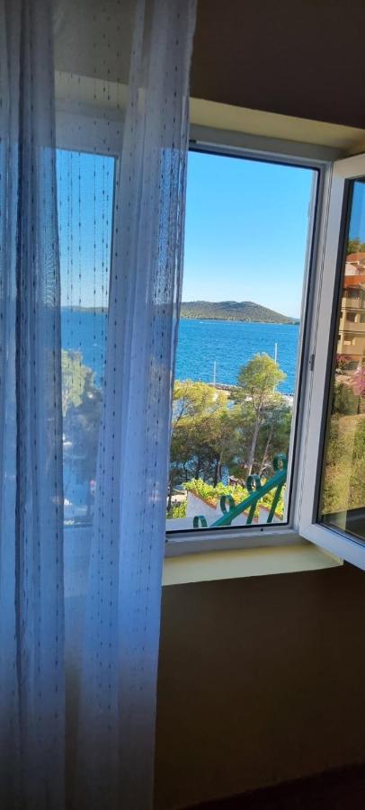 Apartman "Cvita" Drage Exterior foto